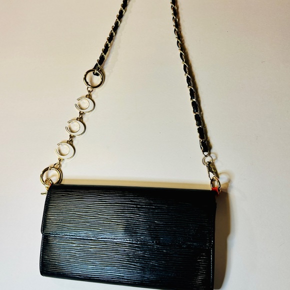 Louis Vuitton black epi Sarah wallet in excellent condition - Picture 3 of 16